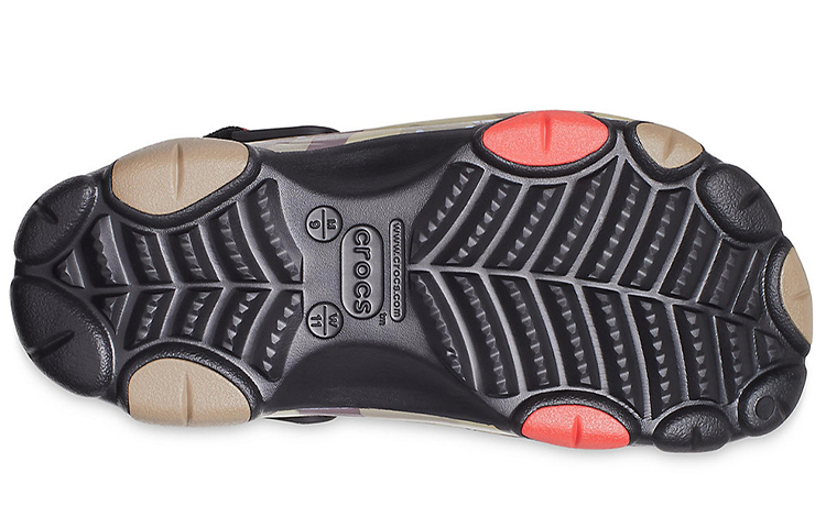 Sizing 克罗克斯经典沙漠迷彩黑棕男女士凉鞋 207305-088