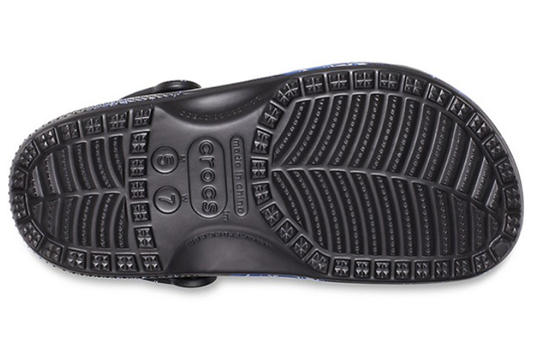 Purchase Crocs Classique Sabots Noirs à Motifs 206565-066