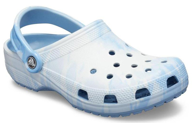 Lookbook Crocs Classic Clog Corak Unisex Sandal Biru A205453-44O