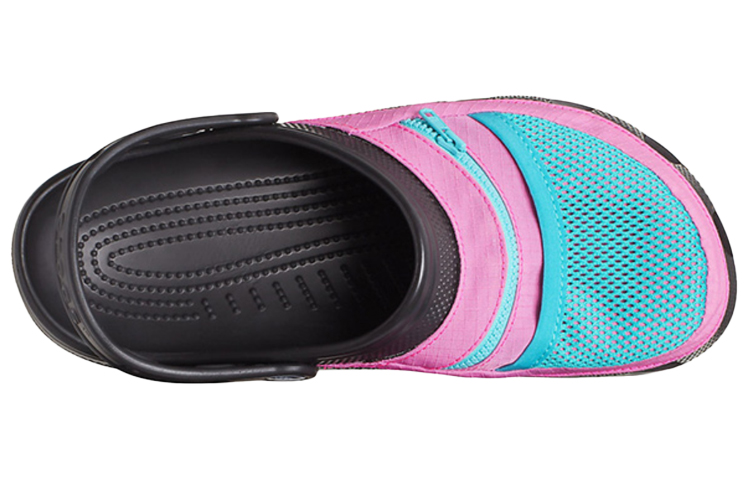 Lookbook Crocs Classic Clog Pocket Sandals Black Pink 206612-0I8