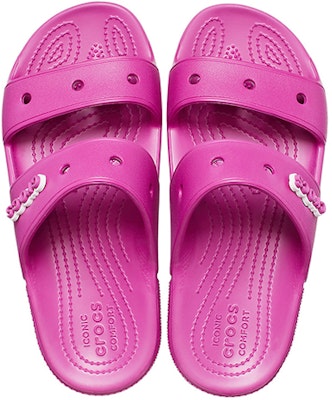 Crocs经典舒适男女款紫红色凉鞋 206761-6SV Shop Crocs经典舒适男女款紫红色凉鞋 206761-6SV