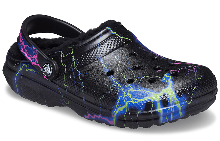 Lookbook Sandal Crocs Classic Sports Unisex Hitam 206706-060