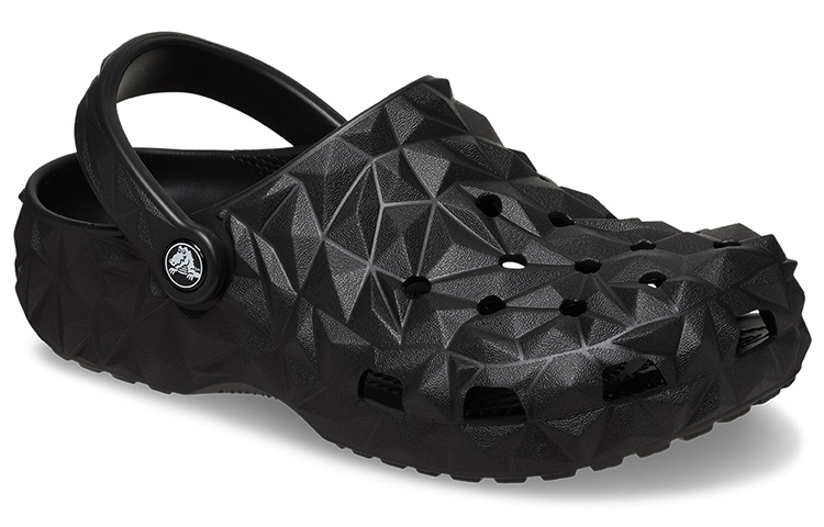 Shop Crocs Classic Geometric Klompen ''Zwart'' 209563-001