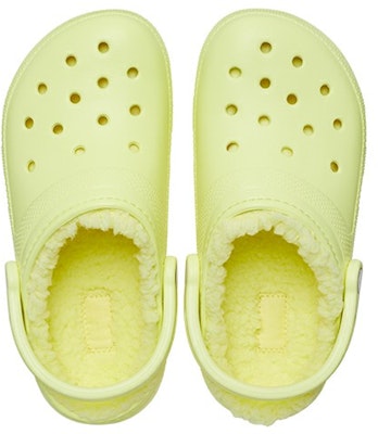Crocs卡駱馳 經典暖棉克駱格洞洞鞋 男女同款 鳶尾黃 Shop Crocs卡駱馳 經典暖棉克駱格洞洞鞋 男女同款 鳶尾黃