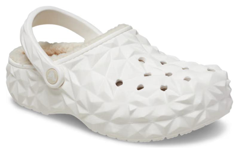 Lookbook Crocs Classic Lined Geometric Clogs 'Putih' 210069-100