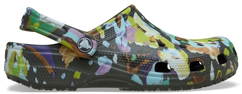 crocs-classic-painted-floral-clog-black-sand-211587-0-ld