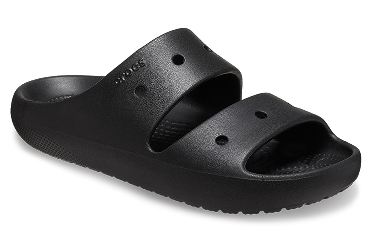 Lookbook Crocs 經典涼鞋 2.0 黑色 209403-001
