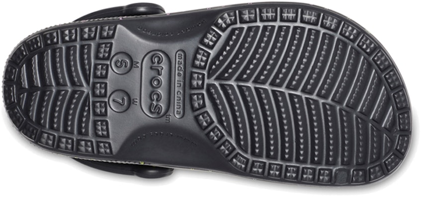 Crocs Classic Seasonal Graphic 'Outdoor Black' 205706-0C4 Sizing Crocs Classic Seasonal Graphic 'Outdoor Black' 205706-0C4