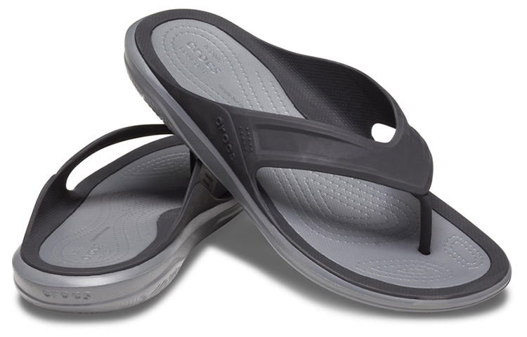 Shop Crocs 激浪簡約休閒人字拖鞋 灰色