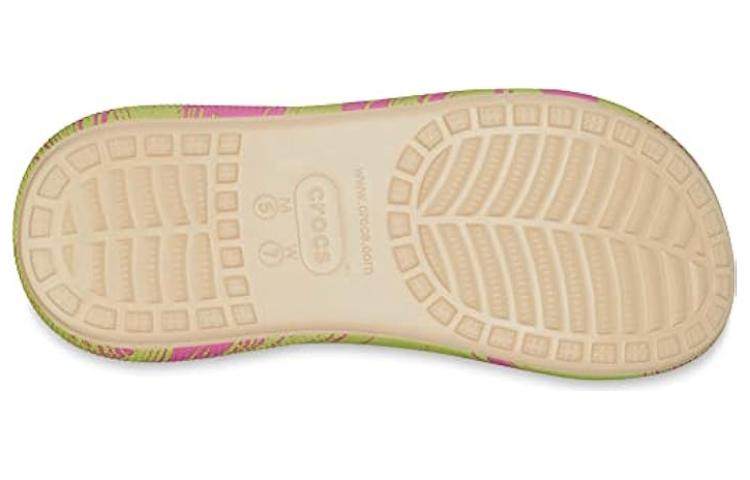 Shop Crocs Klasik Slip-On 'Pink Hijau' 208490-1FR