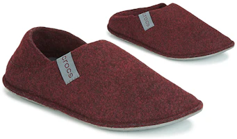 Shop Crocs 卡駱馳 Classic Slipper 家居軟底棉拖鞋 男女同款 紅