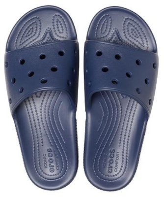 Crocs 經典涼拖鞋 深藍 Lookbook Crocs 經典涼拖鞋 深藍