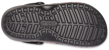 Sizing Sandal Crocs Classic Tetap Hangat Cozy Unisex Hitam Merah 'Black Red' 205324-643