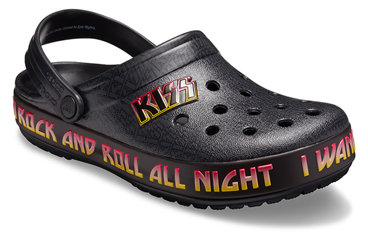 Lookbook Crocs Crocband Kiss Lights 簡約休閒洞洞涼鞋 黑色