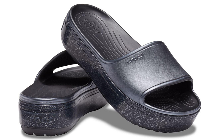 Lookbook Crocs Crocband 休闲男女款黑色拖鞋 205913-002