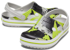 Shop Crocs卡駱馳 Crocband 休閒耐磨涼鞋 男女同款 白黑綠