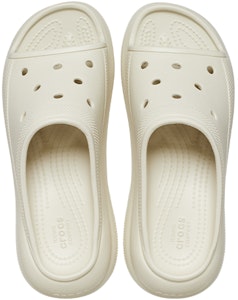 Crocs卡骆驰 泡芙一字 女性運動拖鞋 骨白色 Lookbook Crocs卡骆驰 泡芙一字 女性運動拖鞋 骨白色