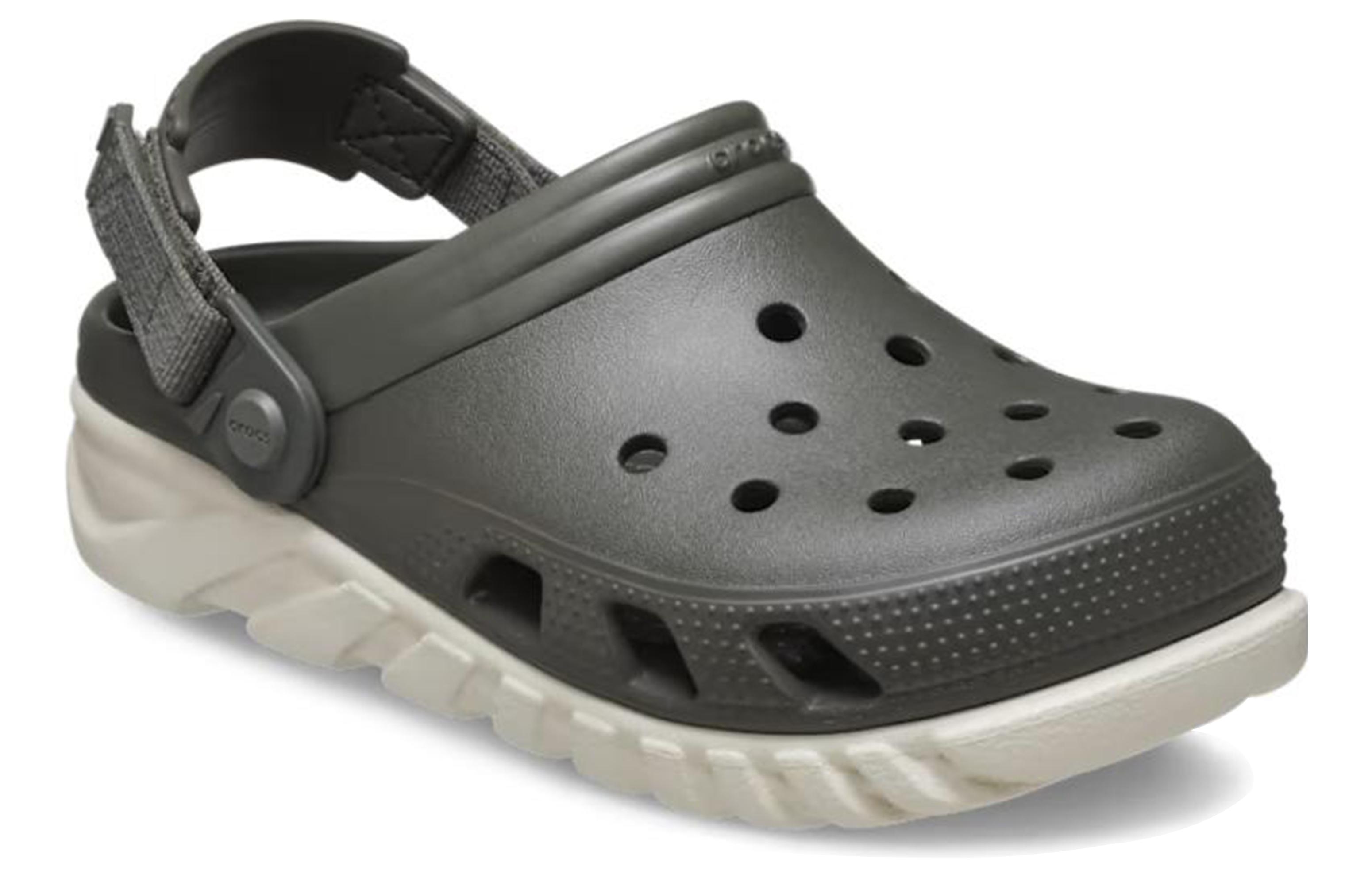 Lookbook Crocs Duet Max Clog 'Negro Suave y Cómodo' 208776-3J8