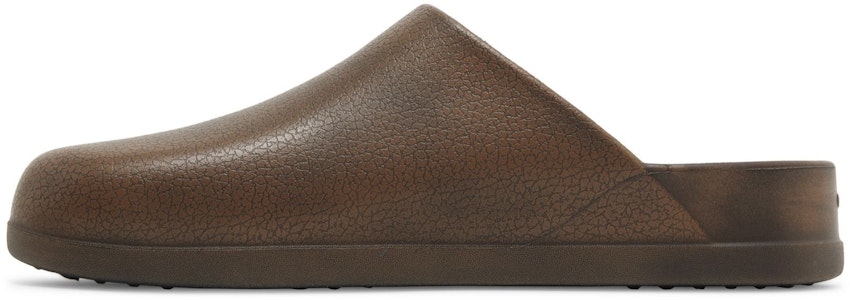 Crocs卡駱馳 柔霧板栗 洞洞鞋 男女同款 摩卡棕 Lookbook Crocs卡駱馳 柔霧板栗 洞洞鞋 男女同款 摩卡棕