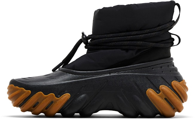 Bota Crocs Echo 'Black Gum' Negra Goma 208716-0WS Lookbook Bota Crocs Echo 'Black Gum' Negra Goma 208716-0WS
