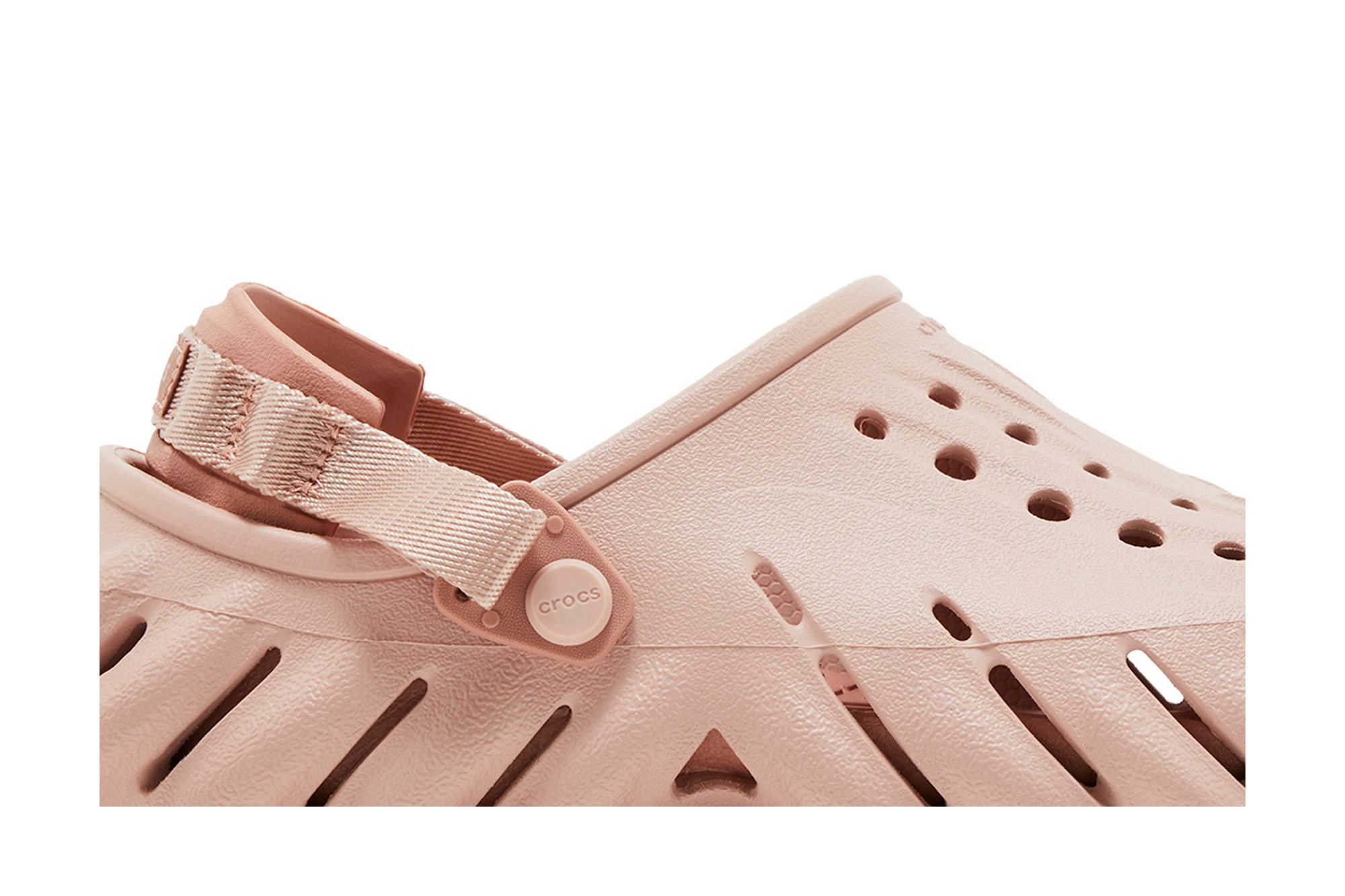 Lookbook Crocs Echo Clog ''Argilla Rosa'' 207937-6TY