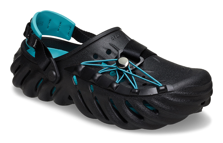 Shop Crocs Echo 反光鞋带便鞋 '黑色青蓝' 210004-001