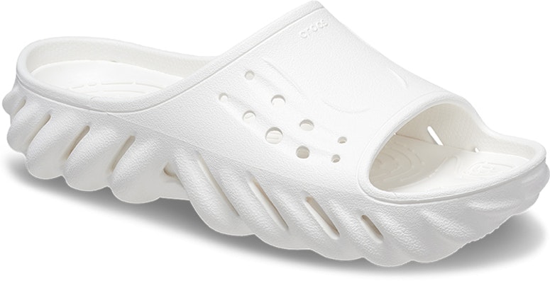 Crocs卡駱馳 波波一字型 運動拖鞋 男女同款 白色 Lookbook Crocs卡駱馳 波波一字型 運動拖鞋 男女同款 白色
