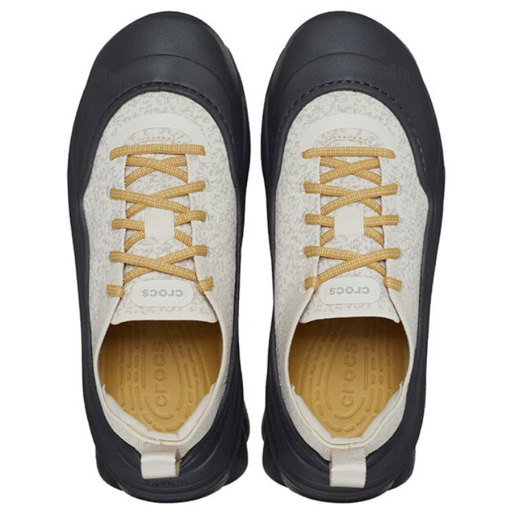 Lookbook Crocs Echo Surge Almond Tint Lelaki/Wanita Kasual. 210079-0LL