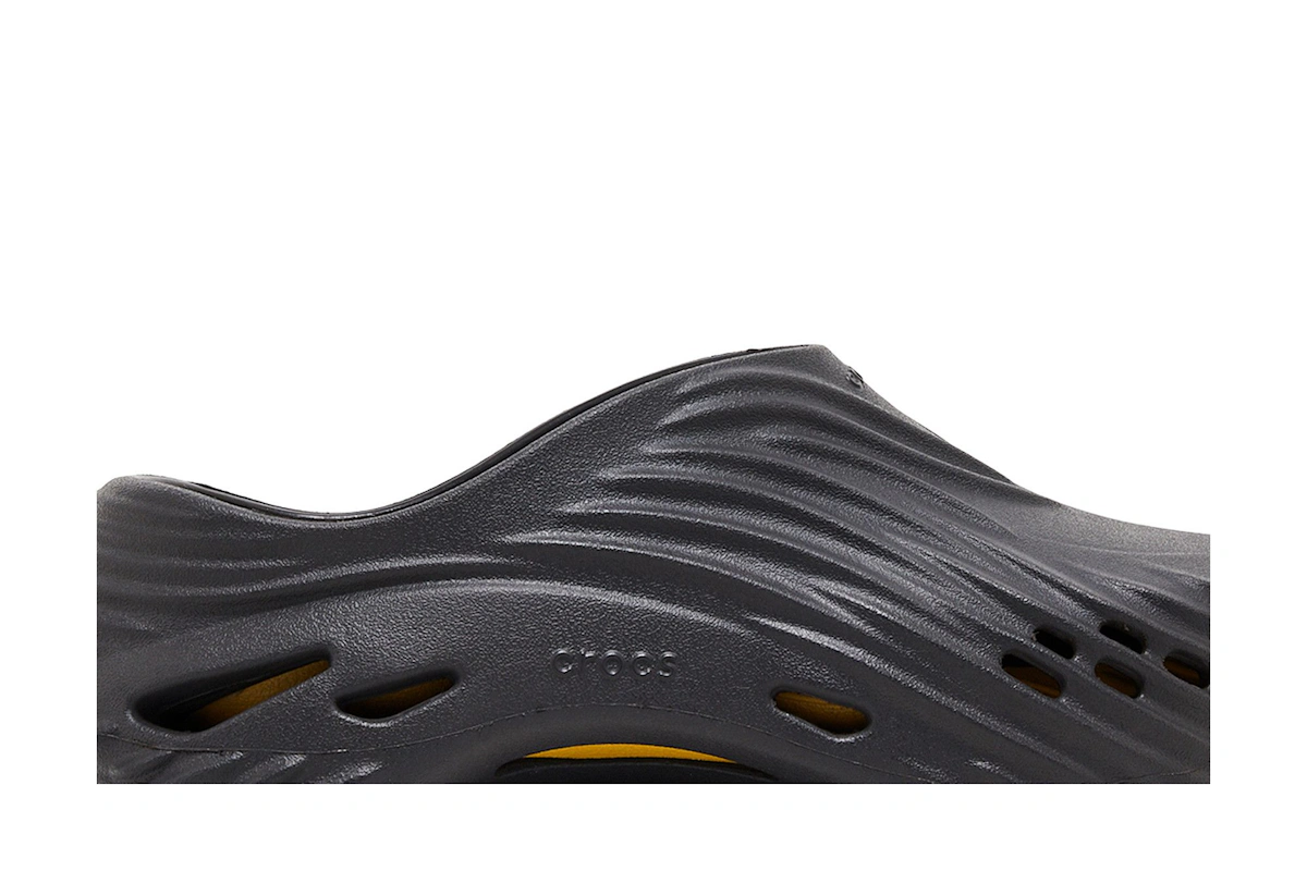 Crocs Echo Wave 'Black Sand'
