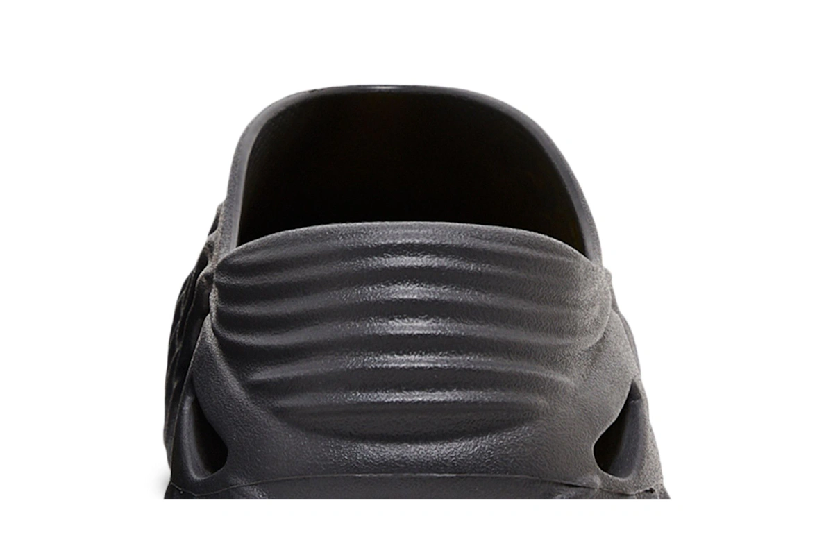 Crocs Echo Wave 'Black Sand'