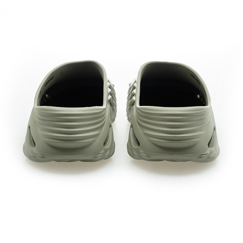 Shop Crocs Echo Wave EPT Sepatu Sneakers. 210521-1LM