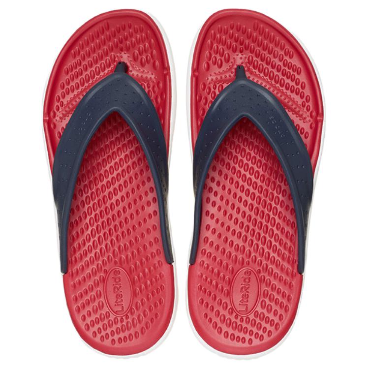 Lookbook Crocs InMotion LiteRide Flip Navy 211101-410