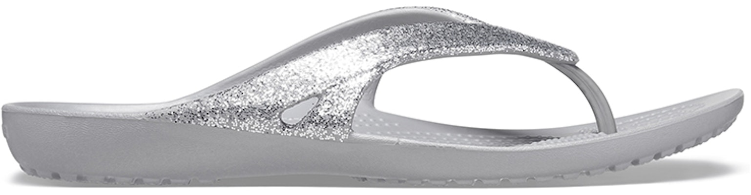 Crocs Kadee II Sandal Minimalis Nyaman Unisex Silver 207314-040 Order Crocs Kadee II Sandal Minimalis Nyaman Unisex Silver 207314-040