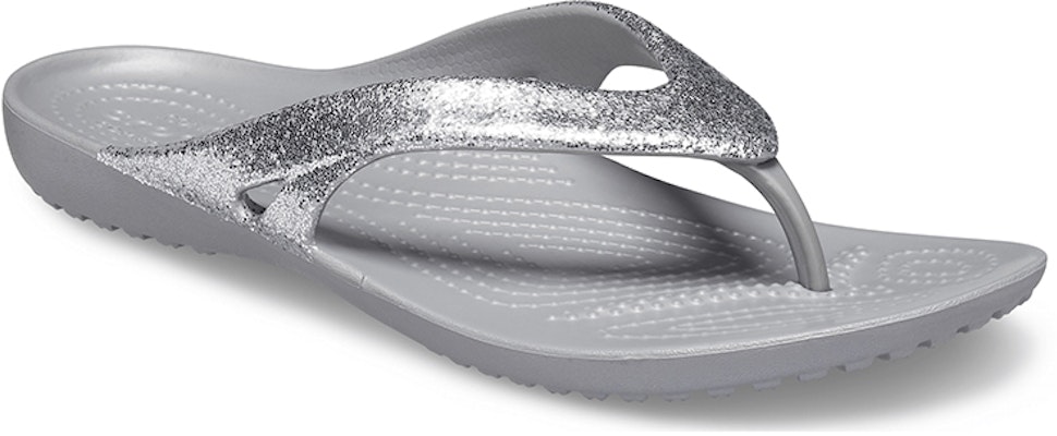 Crocs Kadee II Sandal Minimalis Nyaman Unisex Silver 207314-040 Lookbook Crocs Kadee II Sandal Minimalis Nyaman Unisex Silver 207314-040