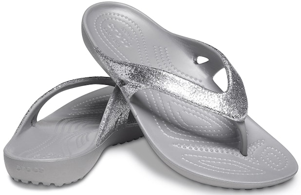 Crocs Kadee II Sandal Minimalis Nyaman Unisex Silver 207314-040 Shop Crocs Kadee II Sandal Minimalis Nyaman Unisex Silver 207314-040