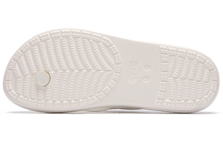 Shop Crocs Kadee 夏日夾腳拖鞋 白 男女同款