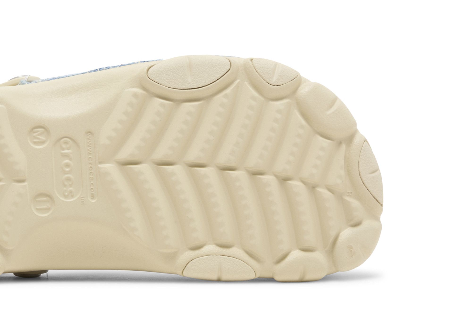 Purchase Crocs Levi''s x Classic All-Terrain Clog ''Sashiko - Blu Osso'' 208917-2Y2