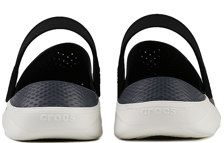 Lookbook Sandal Crocs LiteRide Logo Unisex Hitam 'Black White' dengan Desain Berongga 205893-066