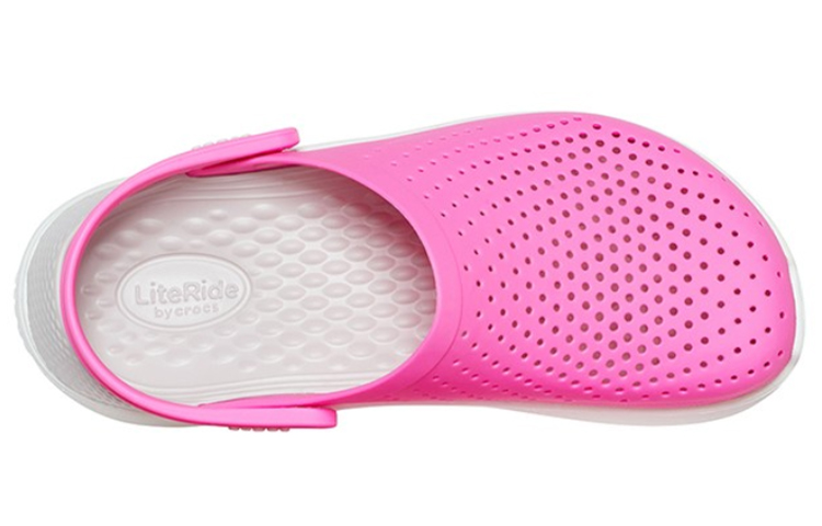 Lookbook Crocs LiteRide 粉色凉鞋 204592-6QV