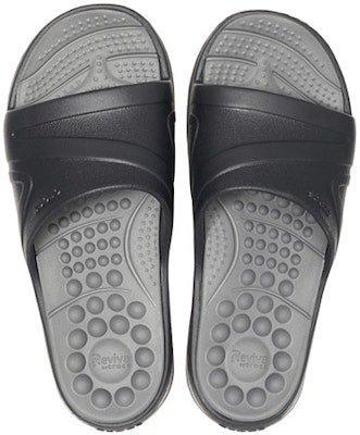 Crocs 樂唯 輕便舒適 戶外沙灘拖鞋 黑色 Purchase Crocs 樂唯 輕便舒適 戶外沙灘拖鞋 黑色