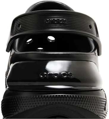 Crocs Mega Crush Clog 'Hitam' 207988-001 1