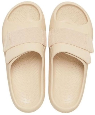 Crocs Mellow Luxe Slide 'Shiitake' Coklat Tua 209413-2DS Shop Crocs Mellow Luxe Slide 'Shiitake' Coklat Tua 209413-2DS