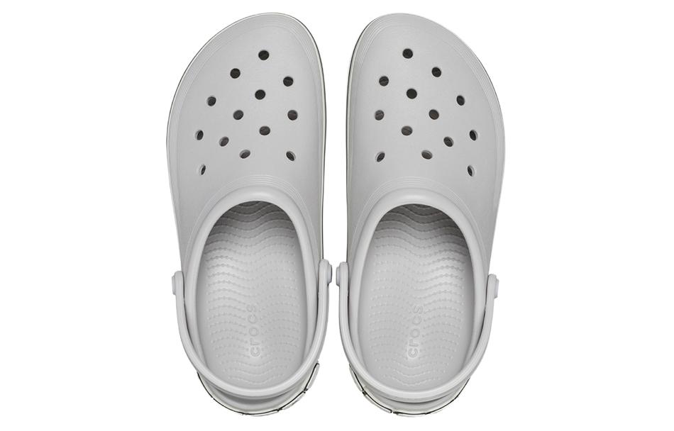 Shop Crocs Off Court Zuecos 'Gris' 209651-1FT