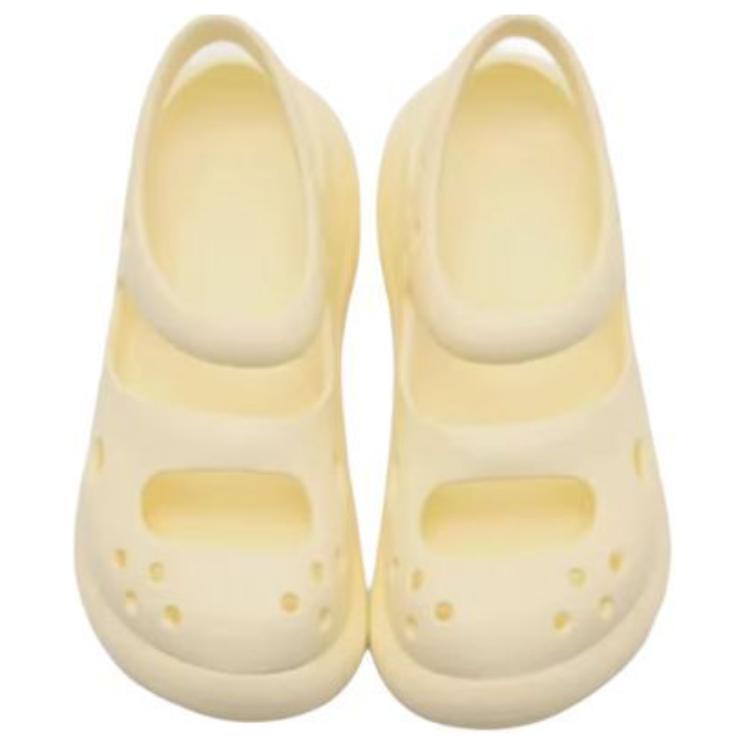 Shop Crocs Phaedra ''奶油色'' 209560-76O