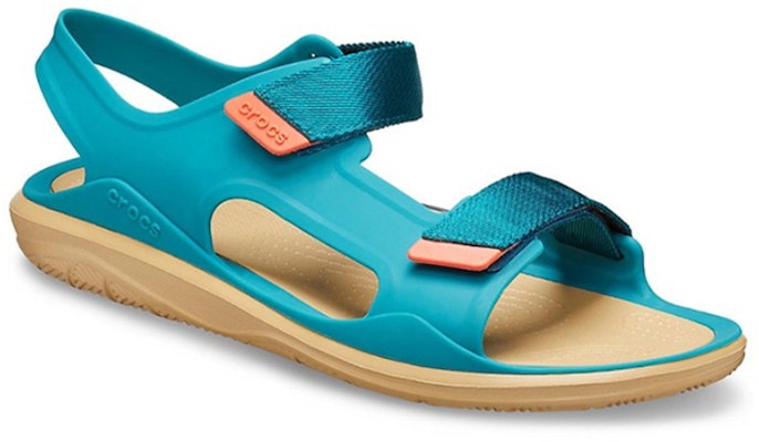 Sandal Crocs Hijau Pine 206526-3TW Order Sandal Crocs Hijau Pine 206526-3TW