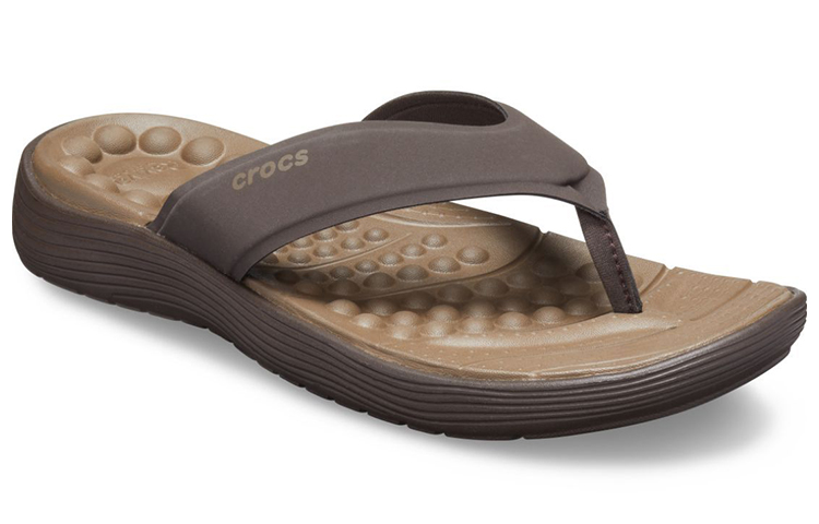 Lookbook Crocs Reviva Flip Flops 'Brown Espresso' 205715-22Z