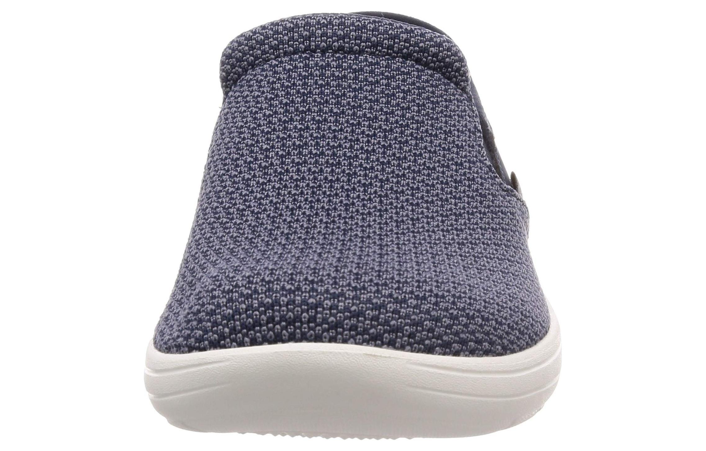 Shop Sneakers Crocs Reviva Slip-On 'Biru' 205807462