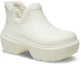 Shop Botas Cortas Acolchadas Crocs Stomp Linen 210673-0JI