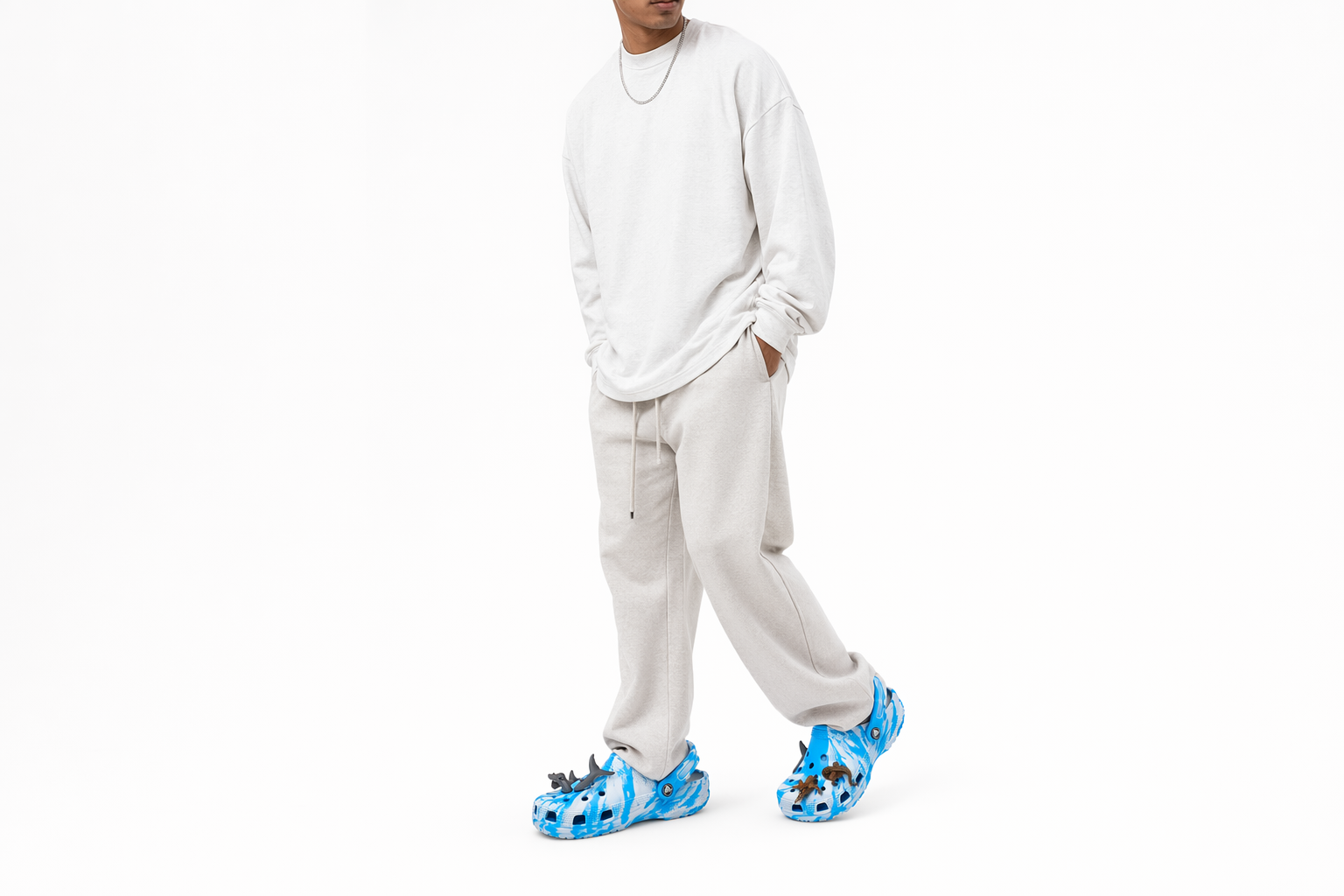 Order Crocs StreetX クラシック クロッグ ブルーホワイト 208128-90H
