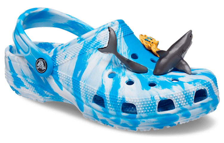 Shop Crocs StreetX クラシック クロッグ ブルーホワイト 208128-90H